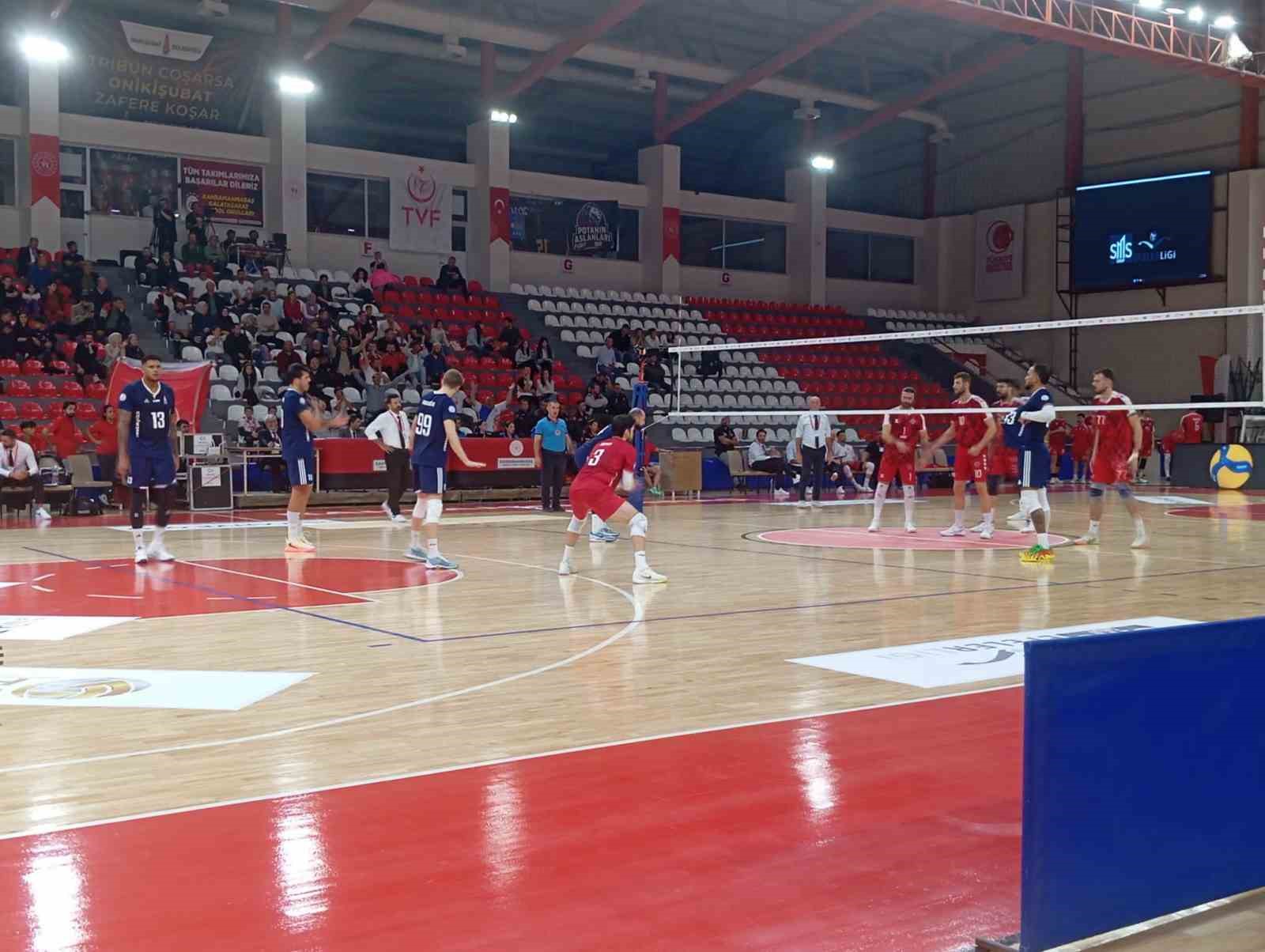 ONİKİŞUBAT BELEDİYESPOR EFELER LİGİ’NDEKİ İLK GALİBİYETİNİ ALDI