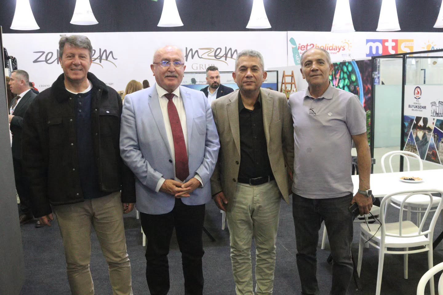 ÇAL’IN TARIM VE DOĞAL ZENGİNLİKLERİ ANTALYA TARIM FUARI’NDA TANITILIYOR