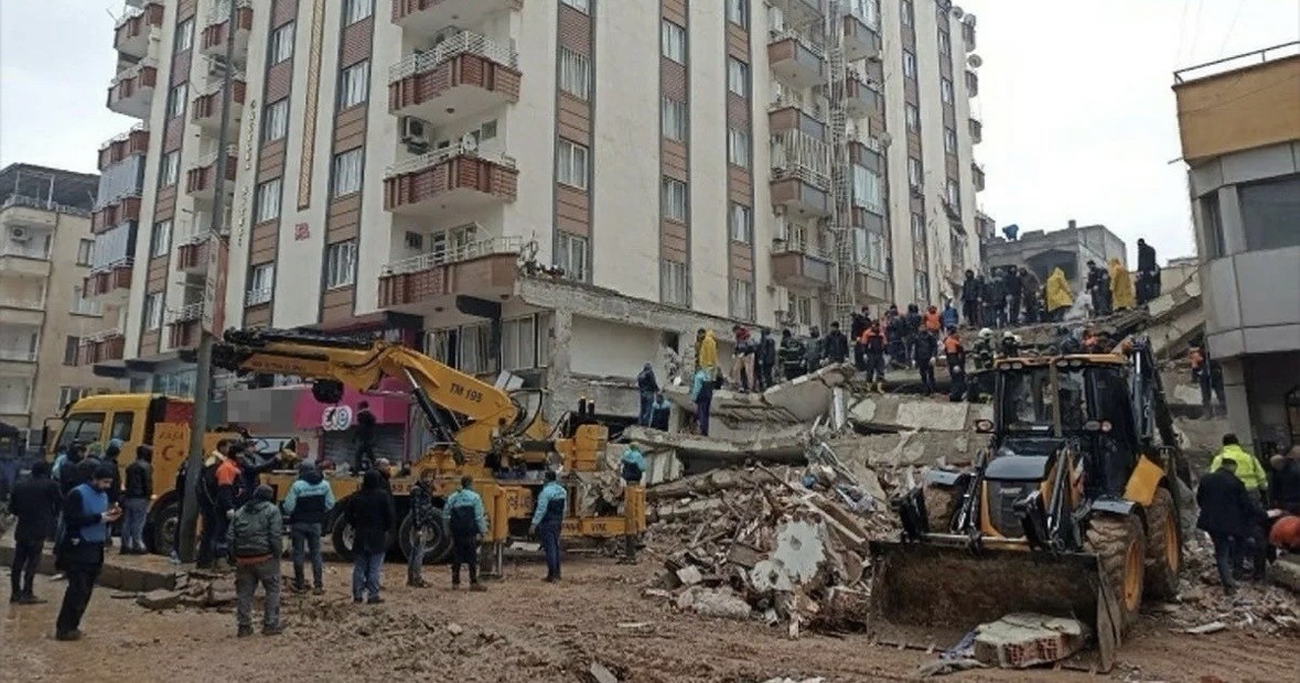51 KİŞİYE MEZAR OLAN FURKAN APARTMANI DAVASI İKİNCİ KEZ BOZULDU
