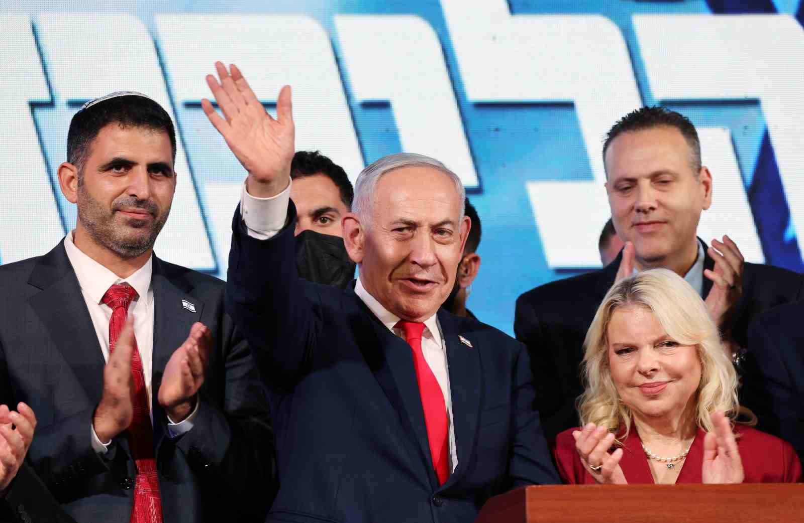 İSRAİL’DE NETANYAHU’NUN BLOĞU YARIŞI ÖNDE GÖTÜRÜYOR