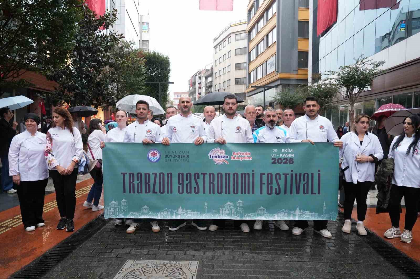 TRABZON GASTRONOMİ FESTİVALİ KORTEJ YÜRÜYÜŞÜ İLE BAŞLADI