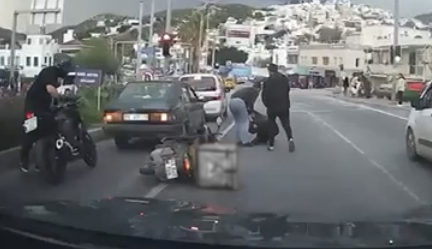 BODRUM’DA KURYEYİ YOL ORTASINDA DARBETTİLER, 360 BİN TL CEZA YEDİLER