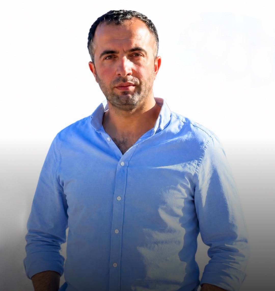 İNŞAATTA ÜZERİNE DEMİR DÜŞEN İŞÇİ HAYATINI KAYBETTİ