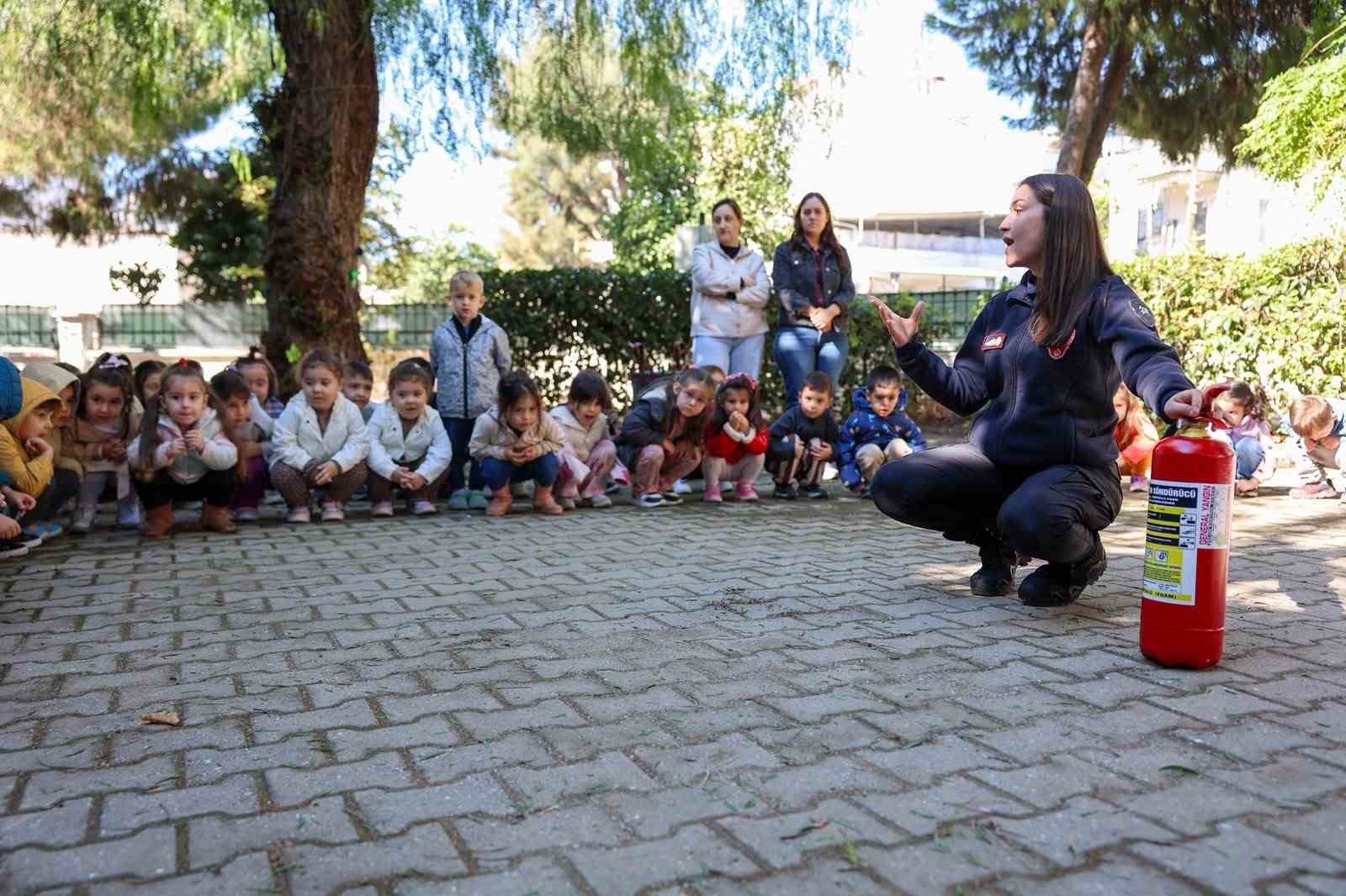 AYDIN’DA MİNİKLERE YANGIN VE ACİL DURUM EĞİTİMİ