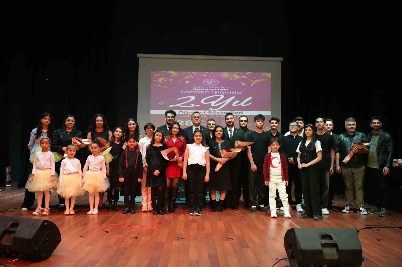 TURHAL BELEDİYESİ KONSERVATUVARI İKİNCİ YILINI KONSERLE KUTLADI