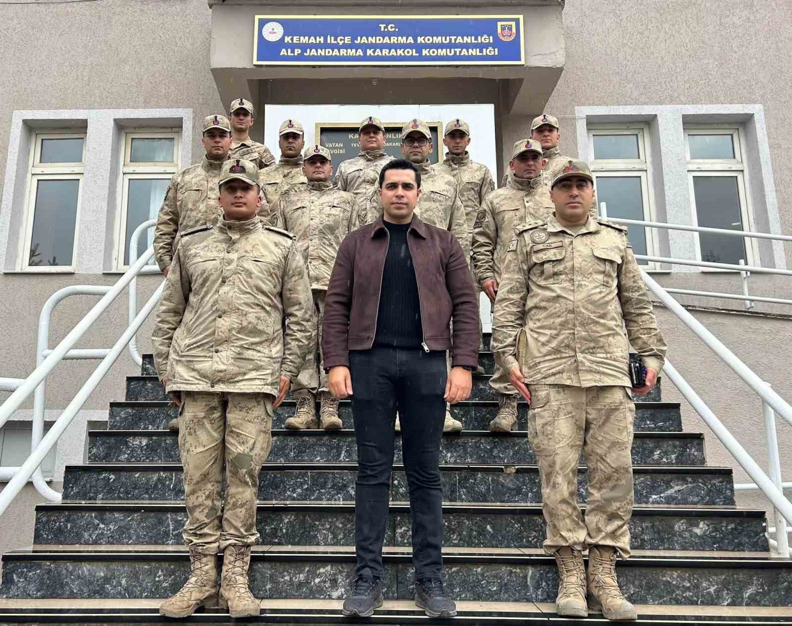 KEMAH KAYMAKAMI TUTAY’DAN ALP JANDARMA KARAKOLU’NA ZİYARET