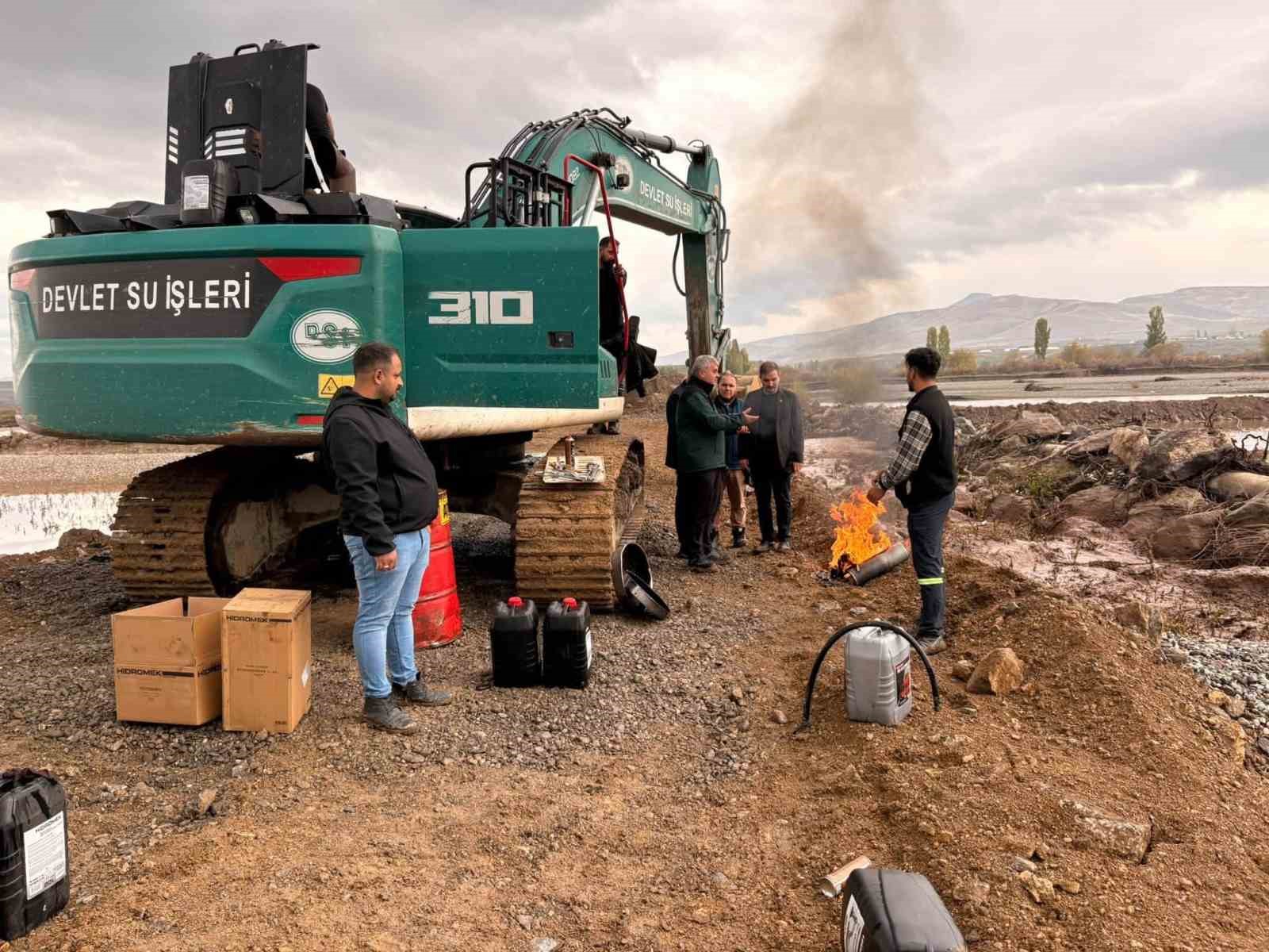 TERCAN’DA DSİ’NİN YÜRÜTTÜĞÜ ÇALIŞMALAR YERİNDE İNCELENDİ