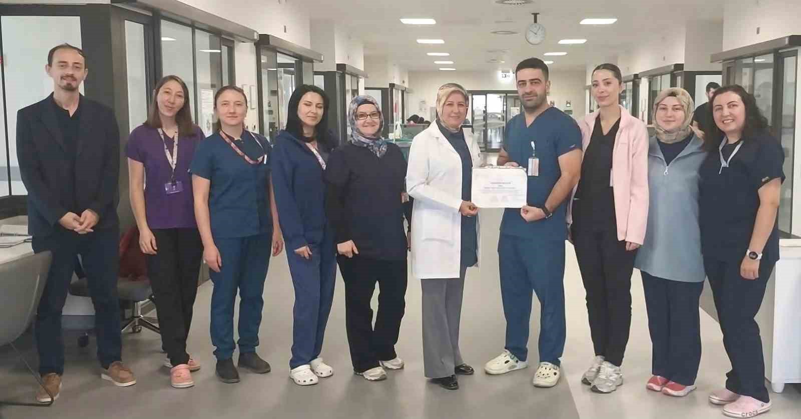 KÜTAHYA ŞEHİR HASTANESİ’NDE EL HİJYENİ TEŞEKKÜRÜNÜ DAHİLİYE YOĞUN BAKIM ÜNİTESİ ALDI
