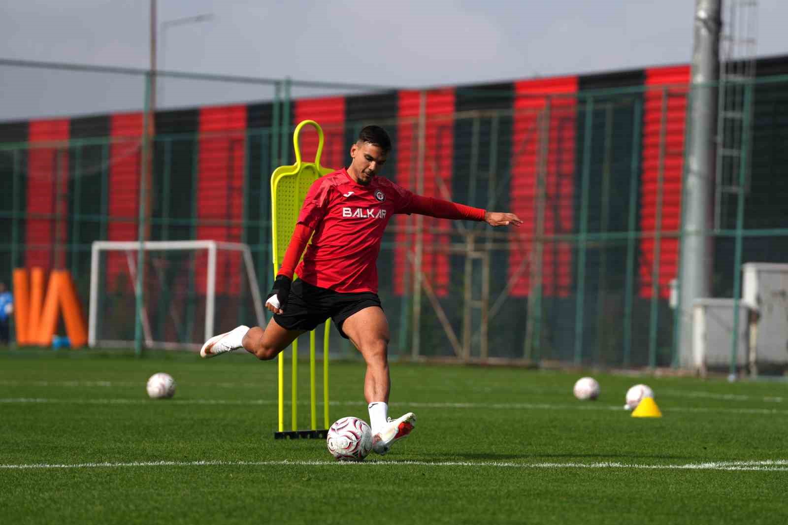 ÇORUM FK, ERZURUMSPOR FK MAÇI ÖNCESİ ÇALIŞMALARI SÜRDÜRDÜ