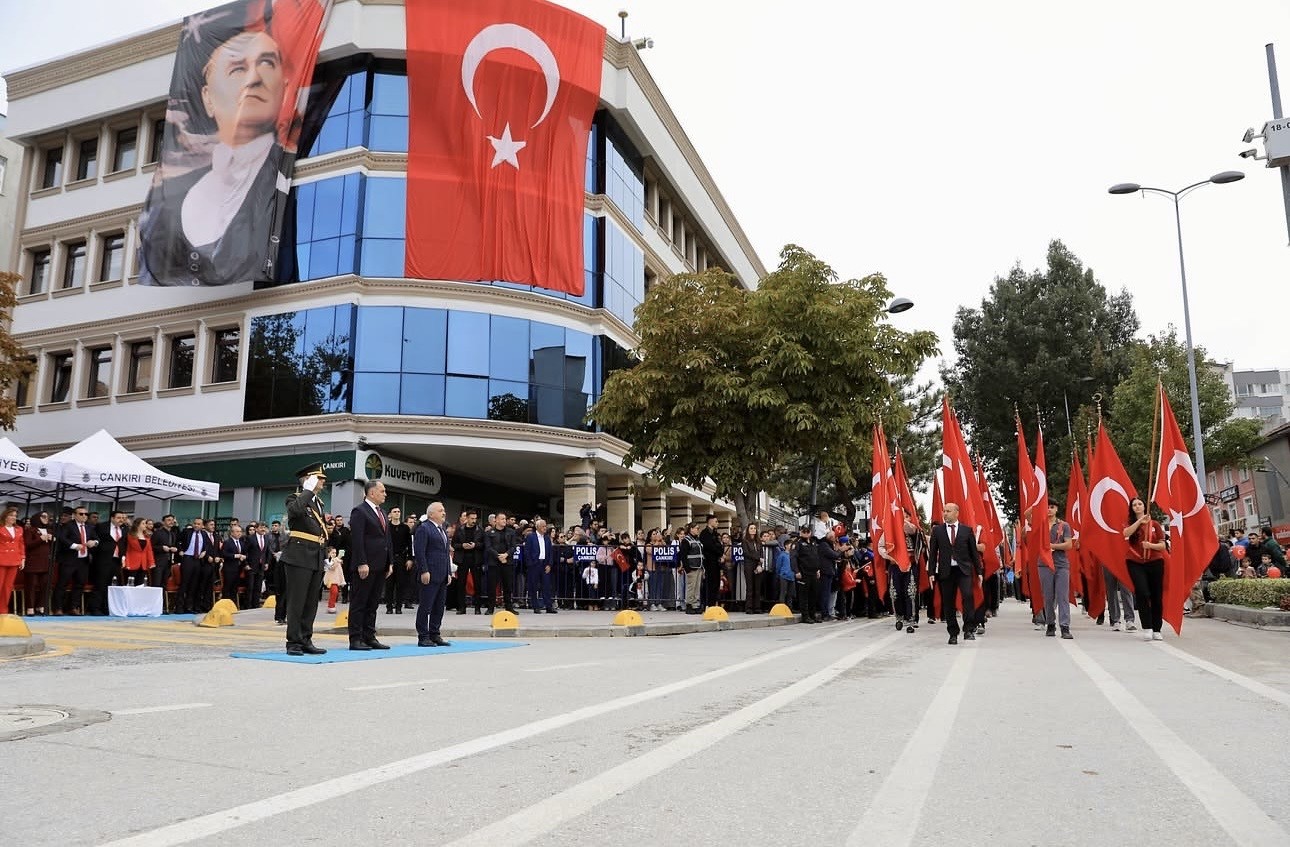 ÇANKIRI’DA CUMHURİYET BAYRAMI COŞKUYLA KUTLANDI