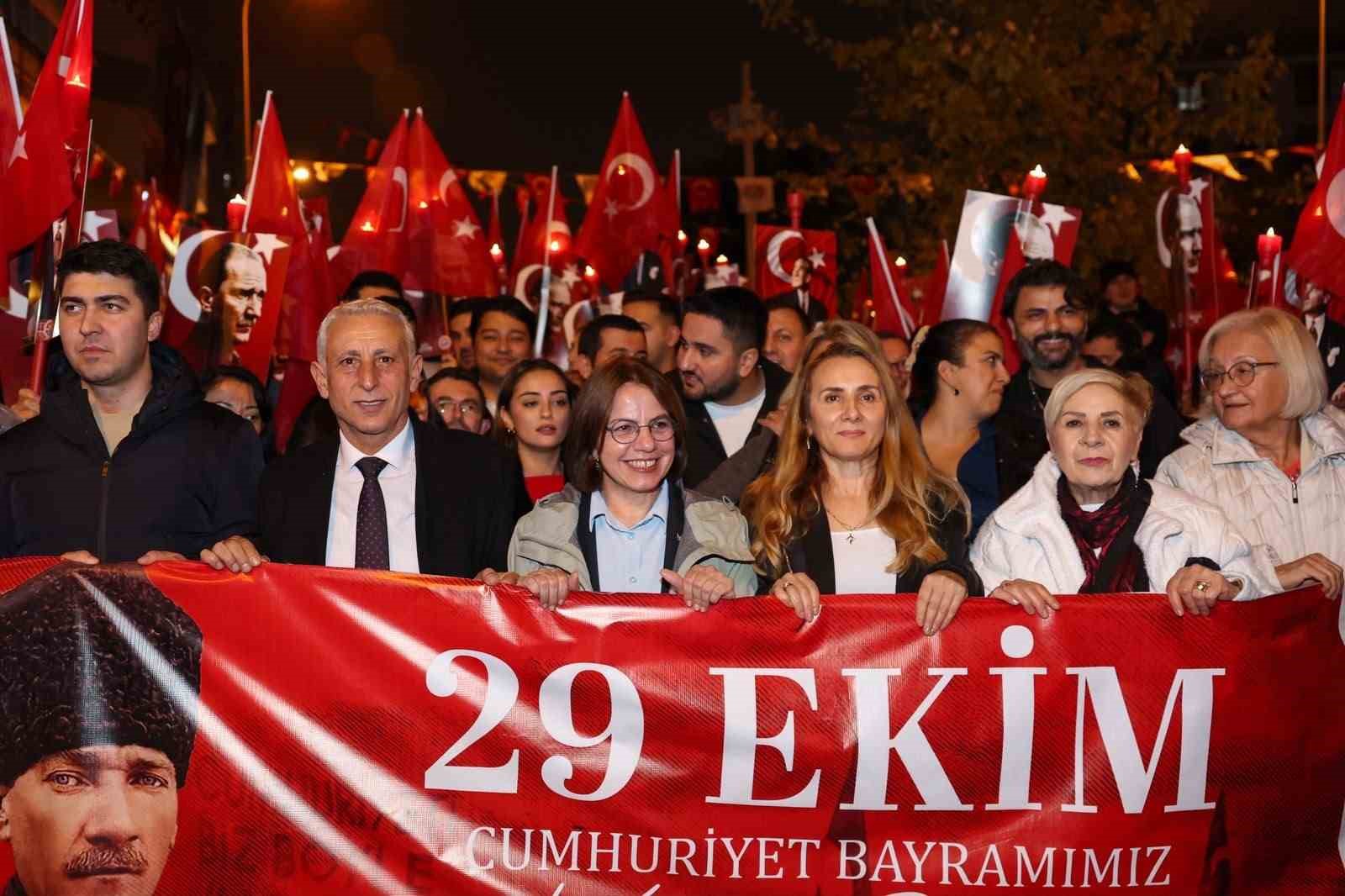CUMHURİYET’İN 103’ÜNCÜ YILI MALTEPE’DE COŞKUYLA KUTLANDI