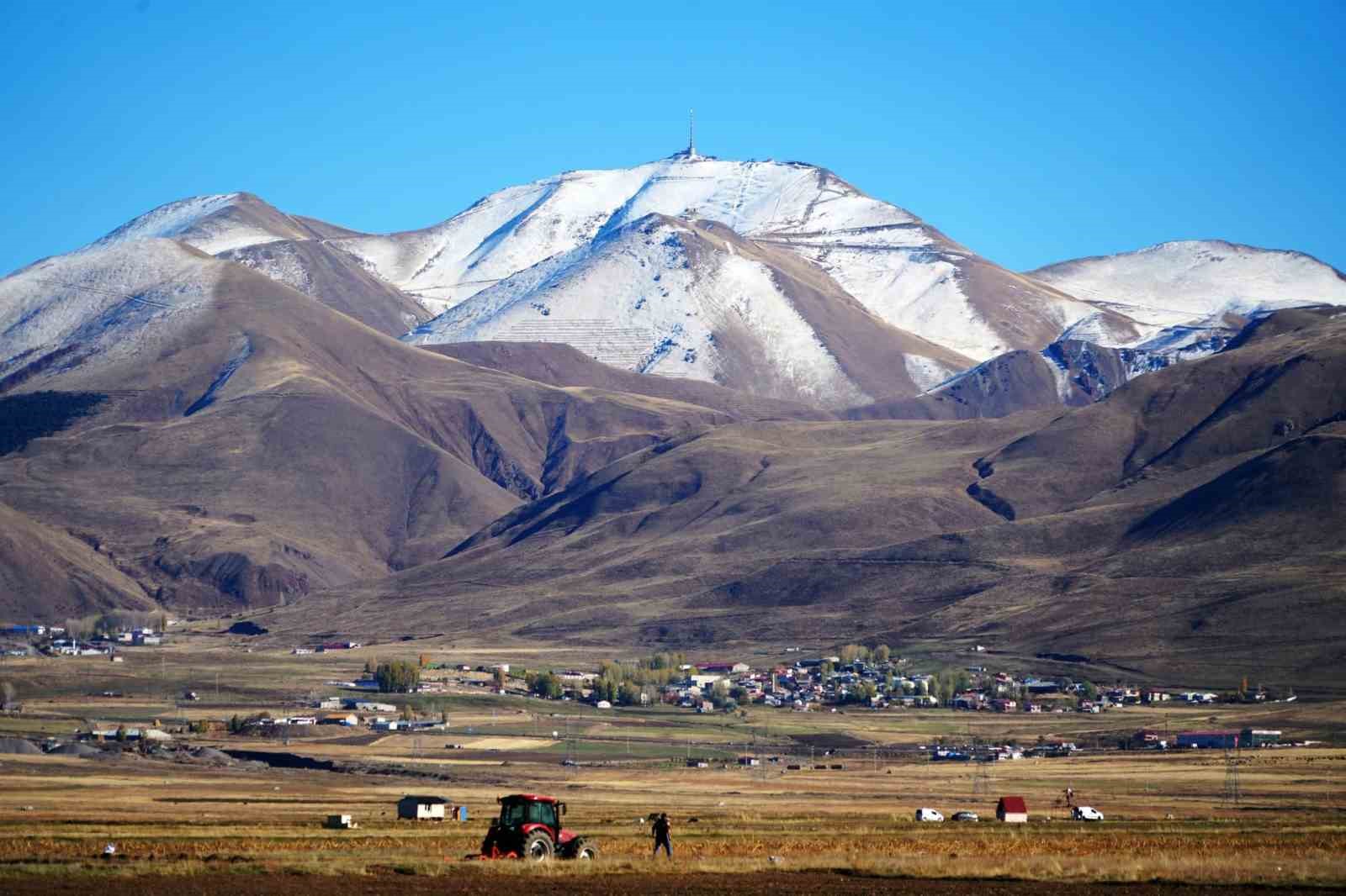 85 YILLIK GERÇEK TOZLU RAFLARDAN İNDİ: İNÖNÜ VE BAKANLAR KURULU ÜYELERİ İMZALADI, İNGİLİZLER ERZURUM PALANDÖKEN’DE PETROLÜN İZİNİ SÜRDÜ