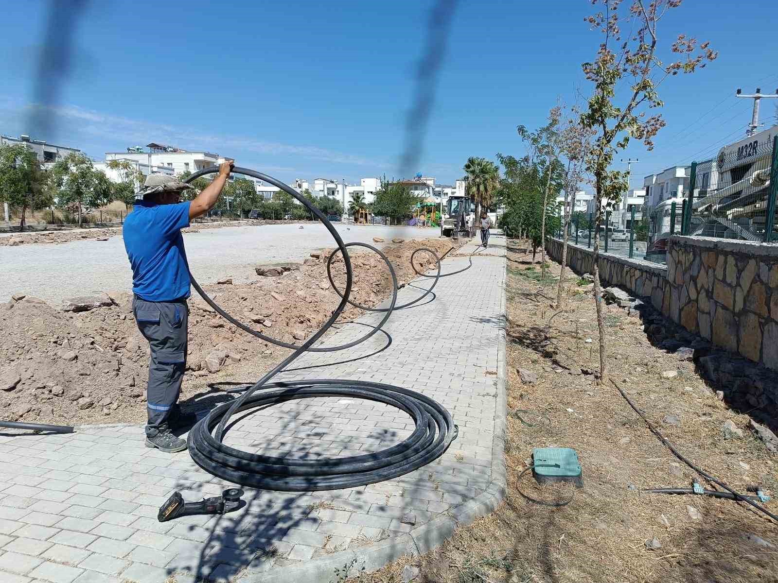 BODRUM’DA BELEDİYE EKİPLERİ SAHADA