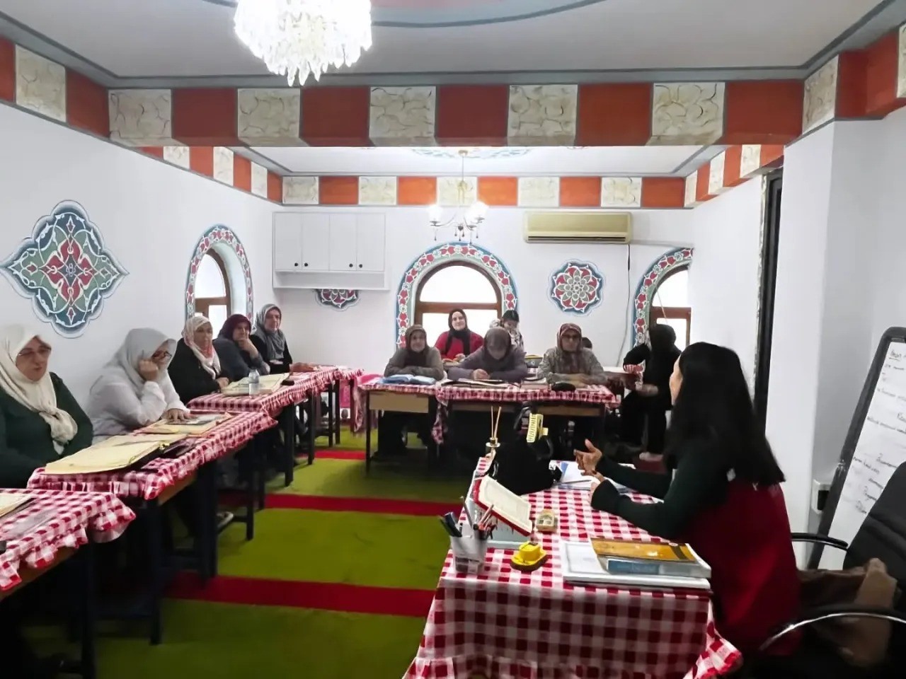 SİNOP’TA KUR’AN KURSU KURSİYERLERİNE KORUYUCU AİLE HİZMETİ TANITILDI