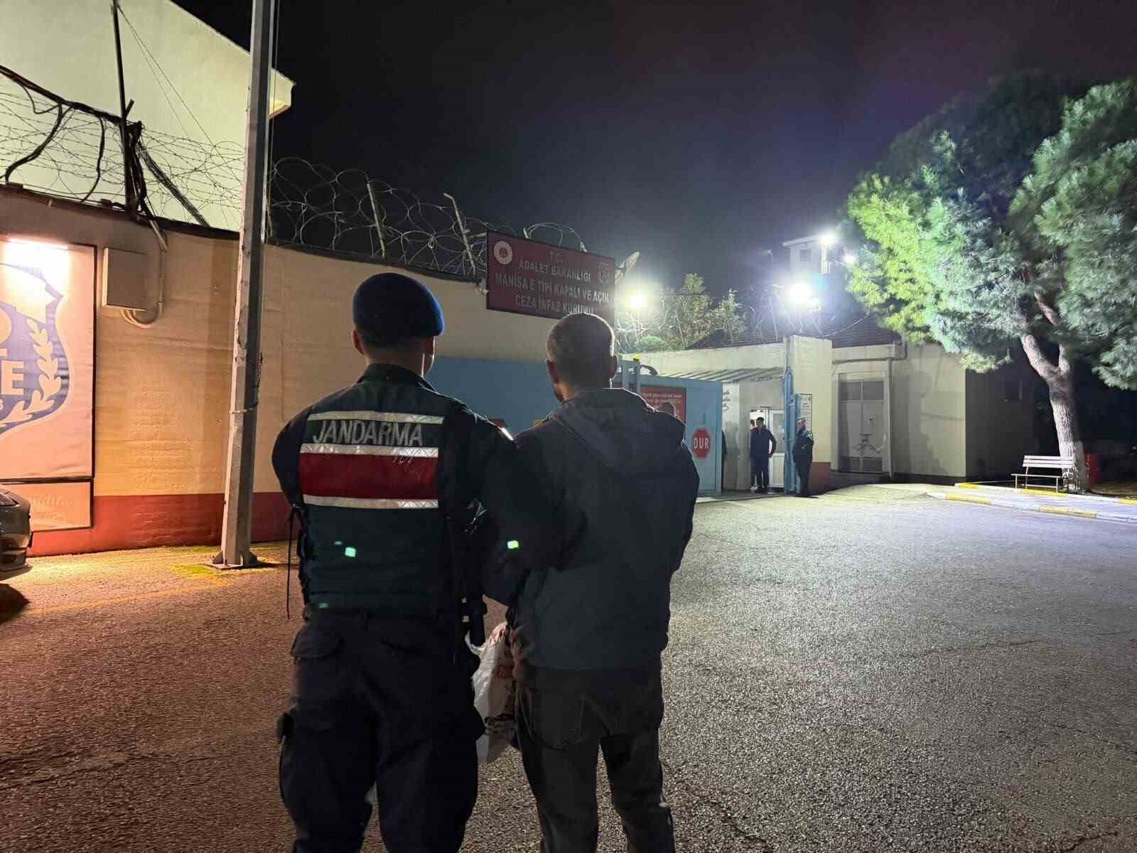 MANİSA’DA 21 YIL 4 AY HAPİS CEZASIYLA ARANAN ŞAHIS JASAT’TAN KAÇAMADI