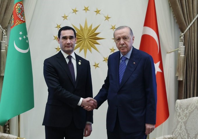 CUMHURBAŞKANI ERDOĞAN, TÜRKMENİSTAN DEVLET BAŞKANI BERDİMUHAMMEDOV’U COP31 LİDERLER ZİRVESİ’NE DAVET ETTİ