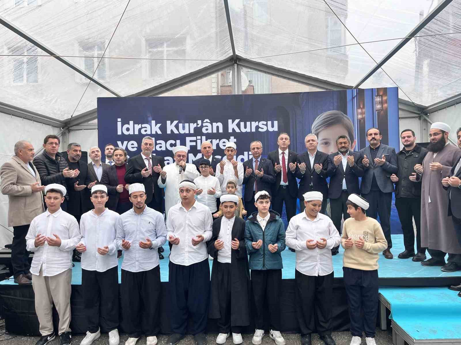 ÜMRANİYE’DE HACI FİKRET CANBAZ MESCİDİ VE İDRAK KUR’AN KURSU AÇILDI