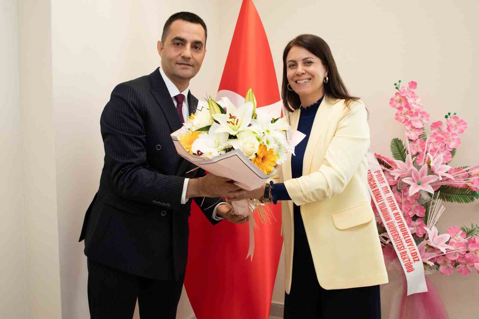 EBYÜ YABANCI DİLLER YÜKSEKOKULUNDA MÜDÜRLÜK GÖREVİ DEVREDİLDİ