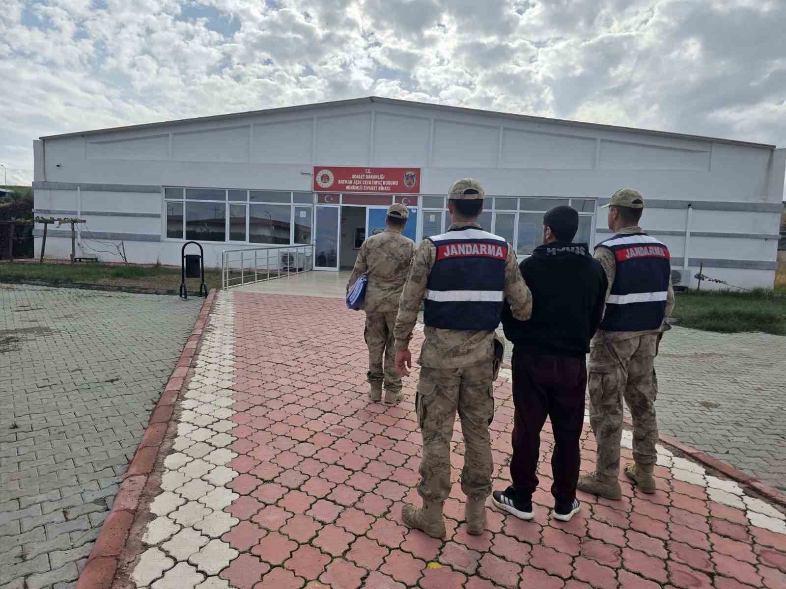 BATMAN’DA 31 YIL HAPİS CEZASI BULUNAN FİRARİ YAKALANDI