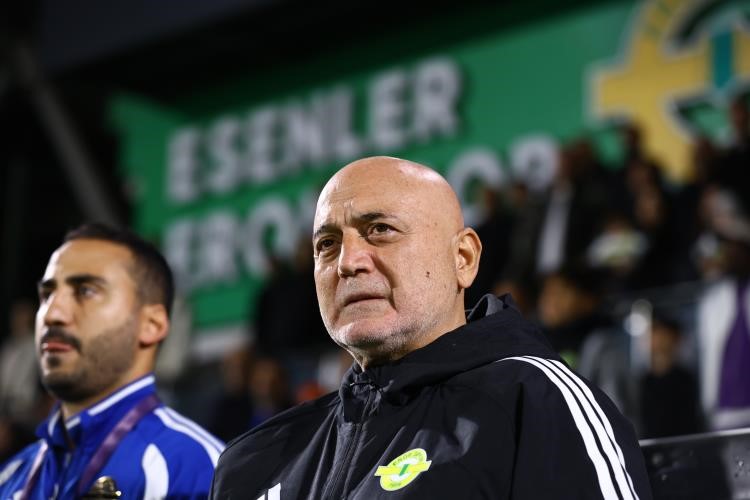 HİKMET KARAMAN: "1-0’DAN GERİ DÖNEREK SKORU 3-2’YE GETİRDİK"