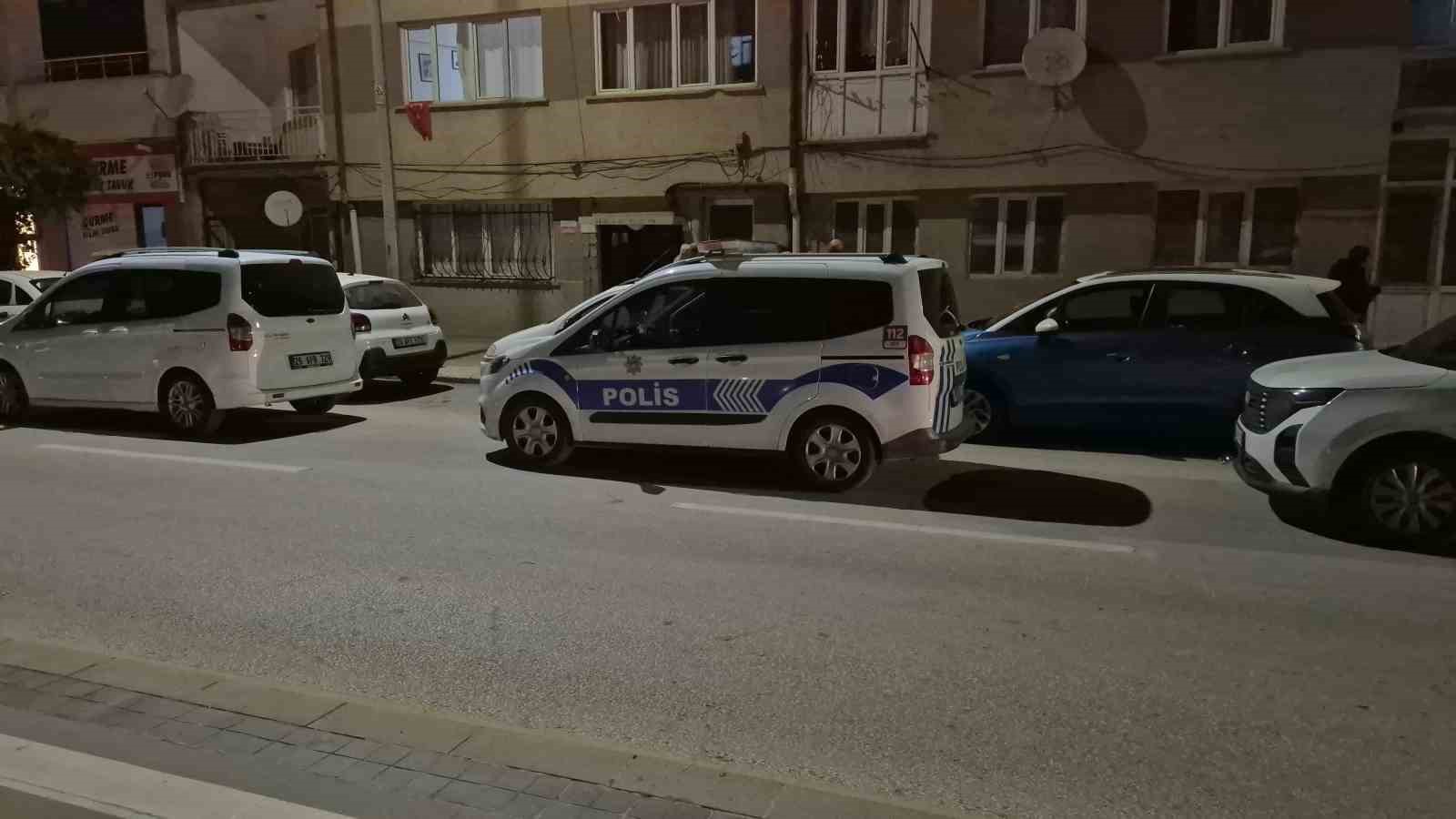 ⁠ESKİŞEHİR’DE ŞÜPHELİ ÖLÜM: CENAZESİNİ OĞLU BULDU