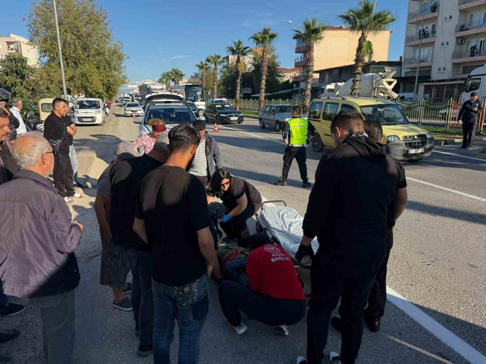OTOMOBİLİN ÇARPTIĞI YAŞLI ADAMDAN ACI HABER