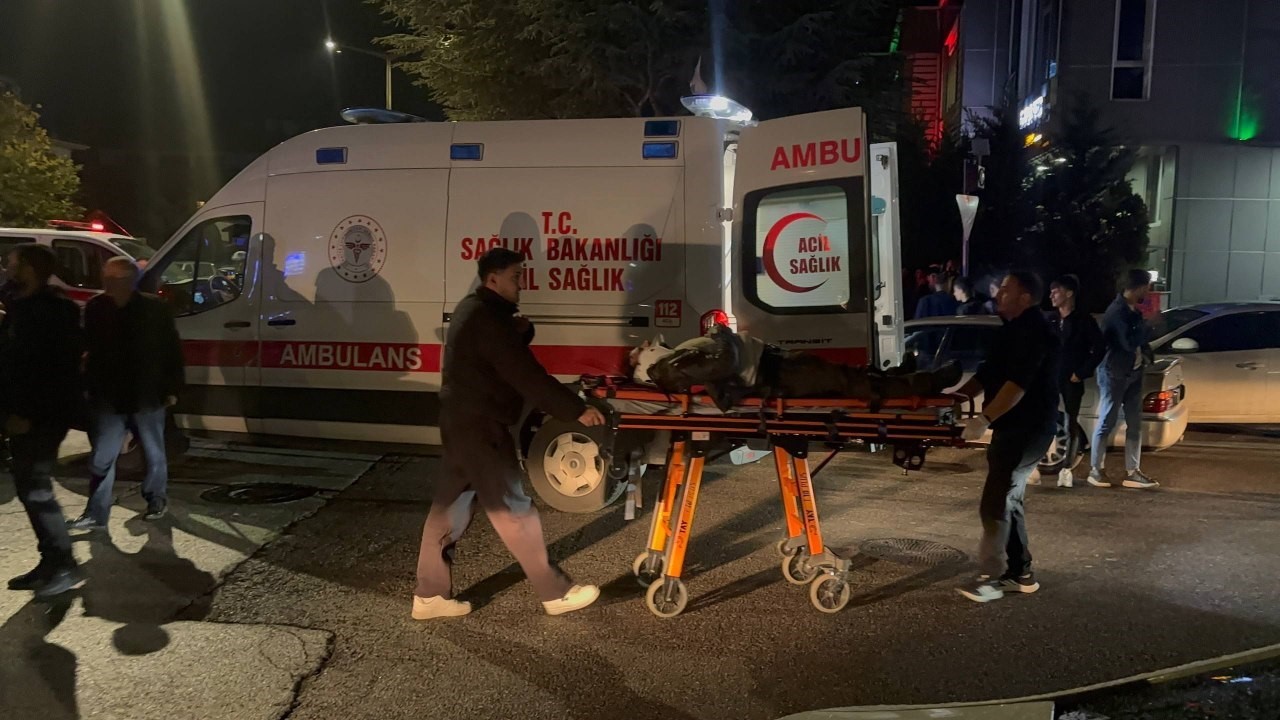 ERZİNCAN’DA MOTOSİKLET İLE OTOMOBİL ÇARPIŞTI: 1 YARALI