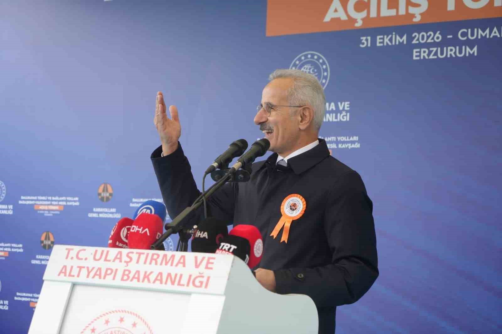 BAKAN URALOĞLU MÜJDEYİ VERDİ: ERZİNCAN-ERZURUM-KARS HIZLI TREN HATTI GELİYOR