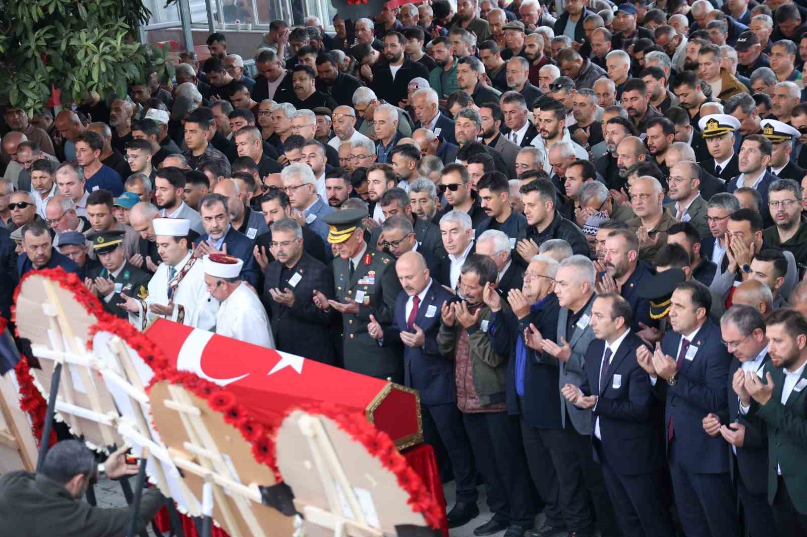 ŞEHİT YUSUF SAİT ÜNLÜ MEMLEKETİ AYDIN’DA TOPRAĞA VERİLDİ