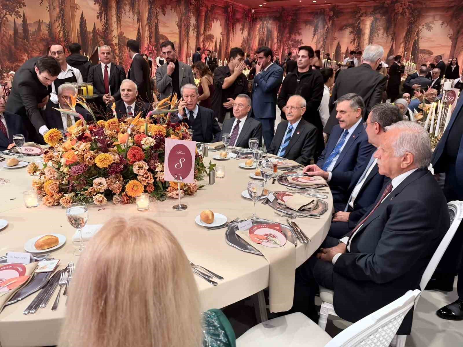 CHP ELAZIĞ MİLLETVEKİLİ EROL’UN OĞLUNUN NİKAHI SİYASET DÜNYASINI BİR ARAYA GETİRDİ