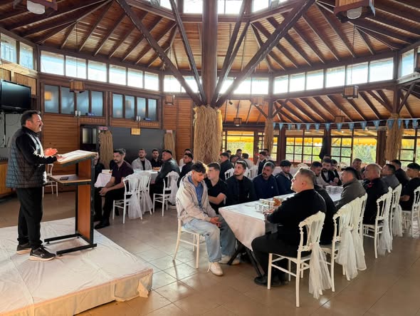 YOZGAT ÜLKÜ OCAKLARINDAN SORGUNDA İSTİŞARE TOPLANTISI